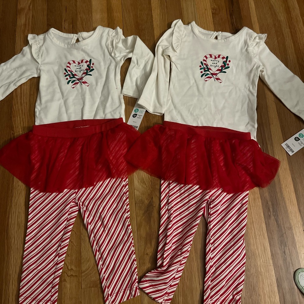 NWT Holiday / Christmas 9 month old Twin Matching Set Baby Christmas Set